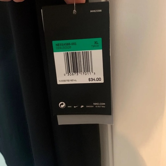 Nike Dri-FIT tshirt - Picture 2 of 3